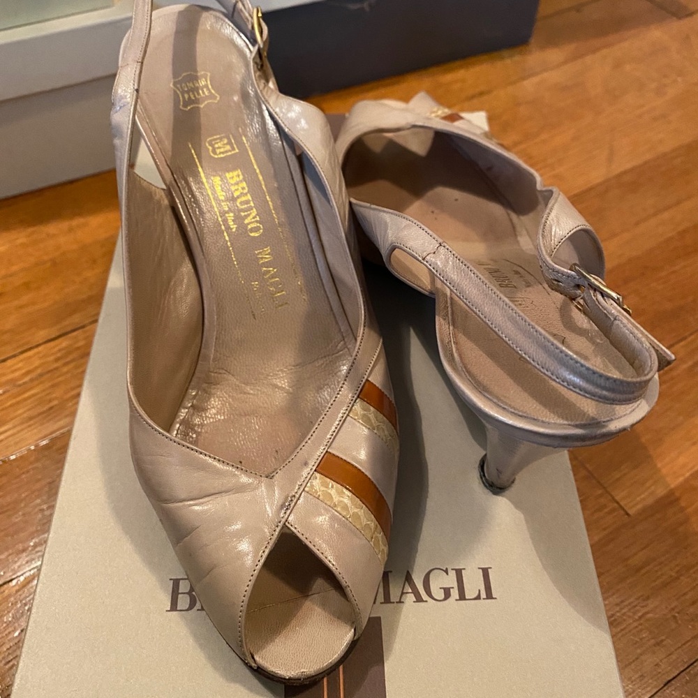 Vintage Bruno Magli Pumps